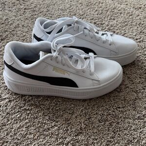 Puma White and Black Sneakers